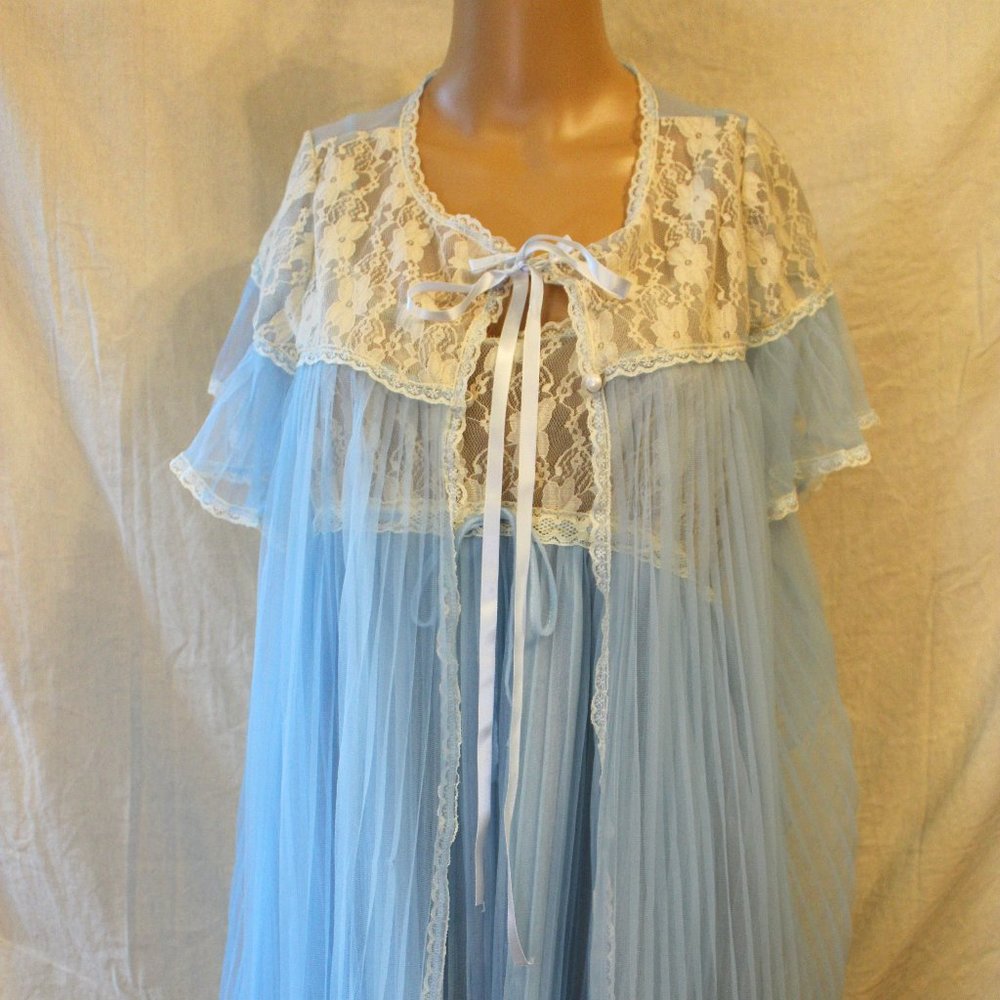 1950's Vintage Nightgown & Robe baby blue/white Lacey #pinup bombshell